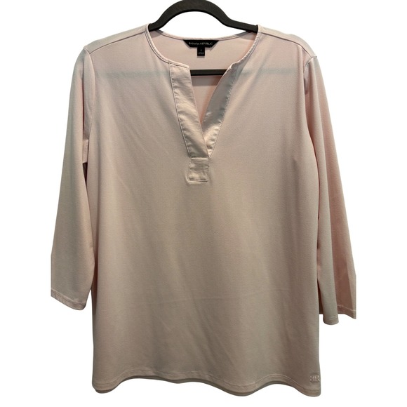 Banana Republic Tops - Banana‎ Republic Split Neck Blouse Women Small Pink 3/4 Sleeve Satin Trim